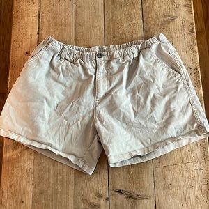 2 Pairs! 5 inch inseam Bearbottom khaki stretch shorts